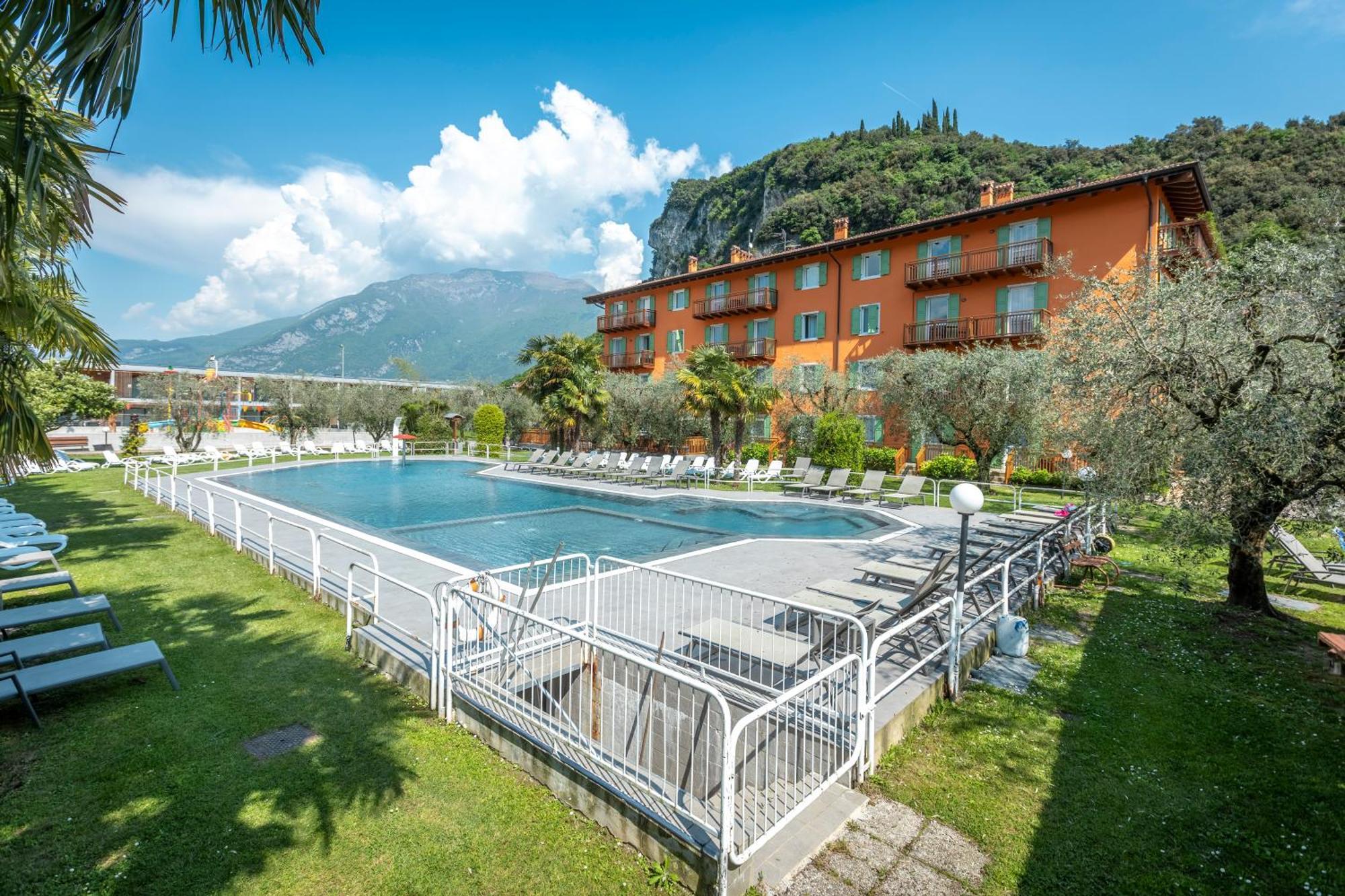 Residence Filanda Riva del Garda Eksteriør bilde